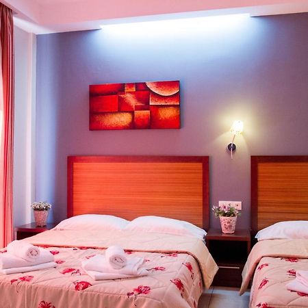 Hotel Rodon Paralia Katerinis Bagian luar foto
