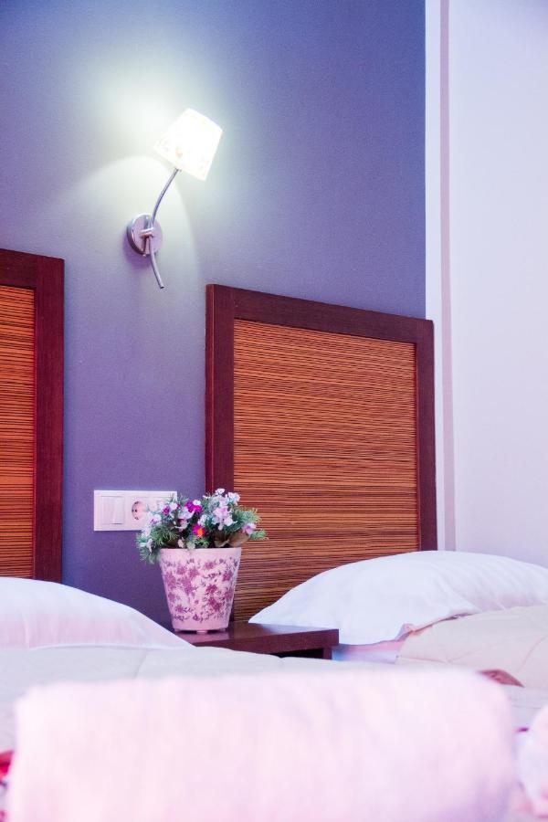 Hotel Rodon Paralia Katerinis Bagian luar foto