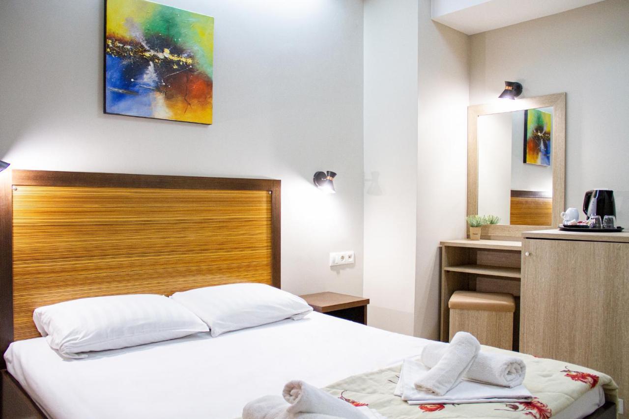 Hotel Rodon Paralia Katerinis Bagian luar foto