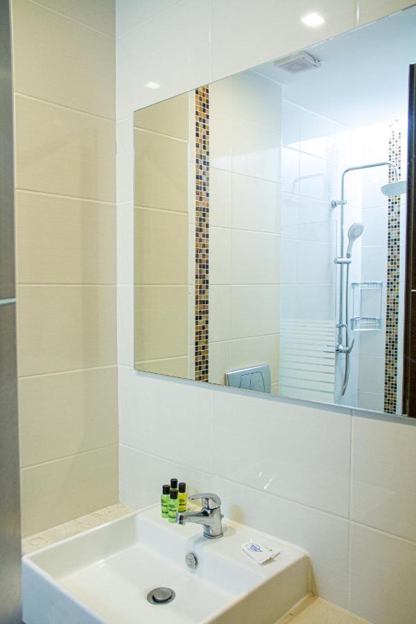Hotel Rodon Paralia Katerinis Bagian luar foto