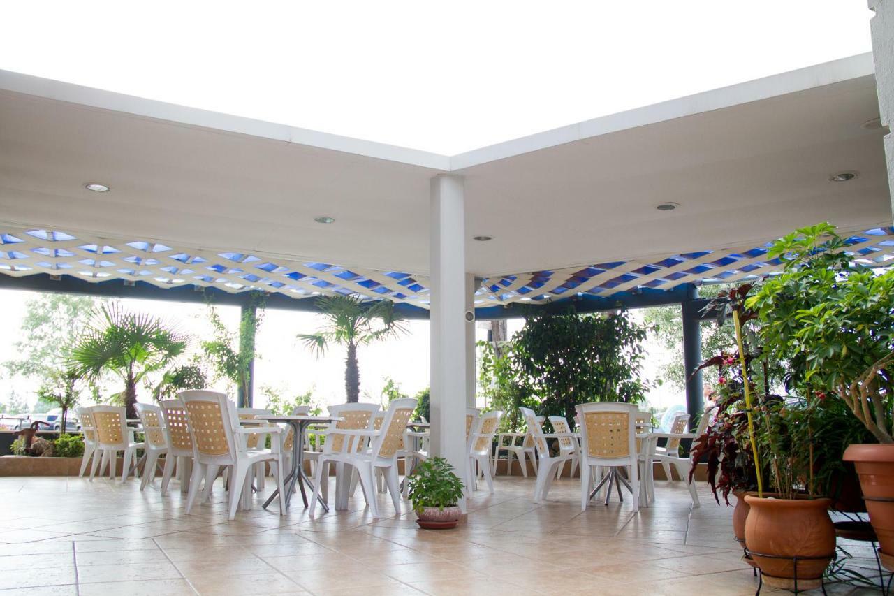 Hotel Rodon Paralia Katerinis Bagian luar foto