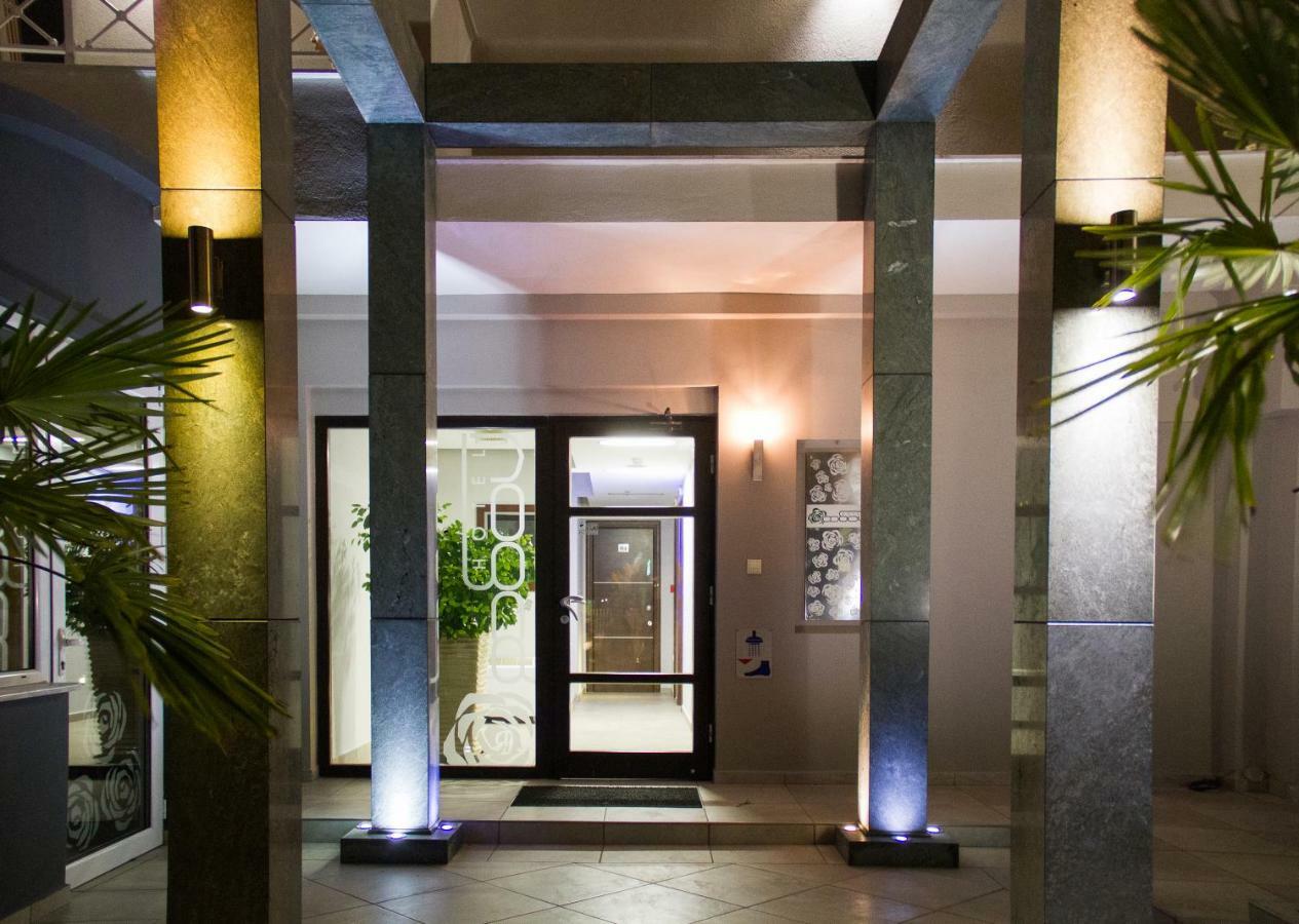 Hotel Rodon Paralia Katerinis Bagian luar foto