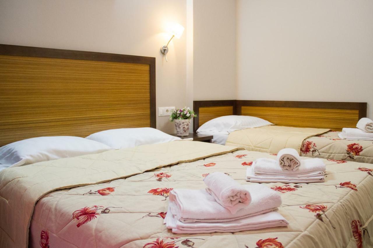 Hotel Rodon Paralia Katerinis Bagian luar foto